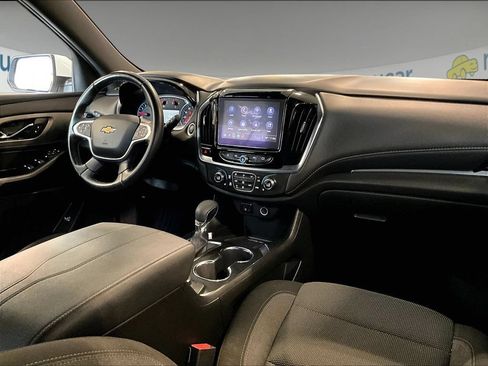 Used 2023 Chevrolet Traverse LT w/ LPO, Floor Liner Package AWD/4WD image 14
