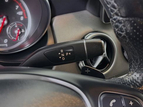 Used 2019 Mercedes-Benz GLA 250 image 16