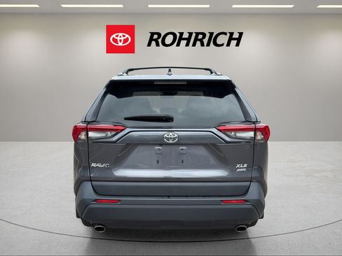 Used 2024 Toyota RAV4 XLE w/ Convenience Package AWD/4WD image 7