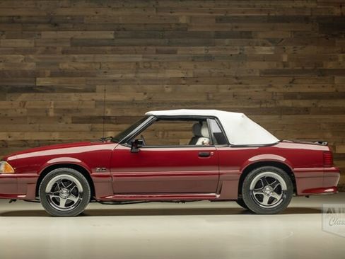 Used 1989 Ford Mustang GT RWD image 5