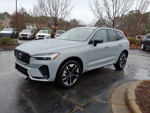 New 2026 Volvo XC60 B5 Plus w/ Protection Package Premier AWD/4WD image 10