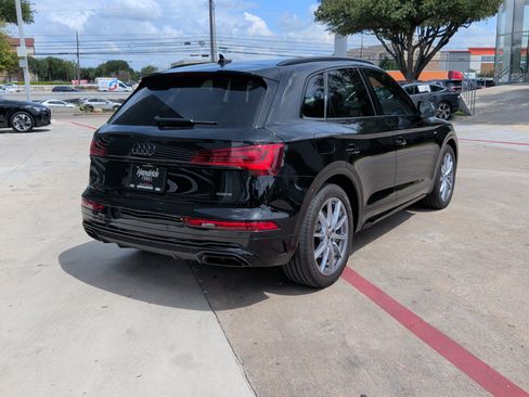 Certified 2023 Audi Q5 e Premium Plus AWD/4WD image 10