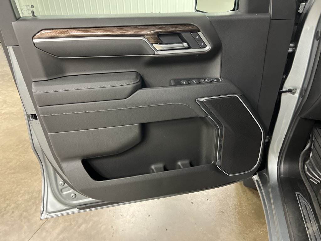 New 2026 Chevrolet Silverado 1500 RST AWD/4WD image 15