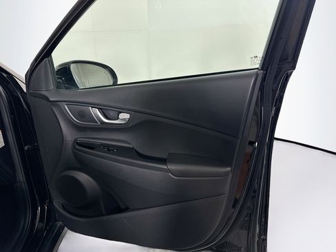 Used 2023 Hyundai Kona SEL image 32