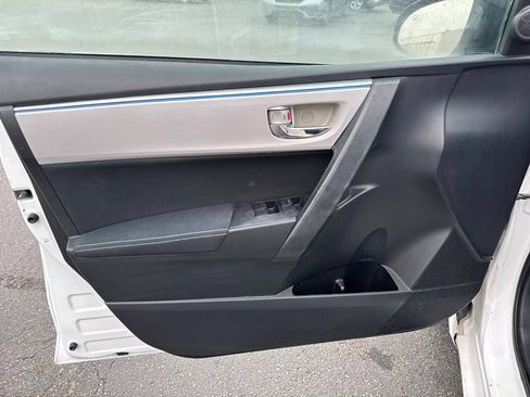 Used 2016 Toyota Corolla LE FWD image 29