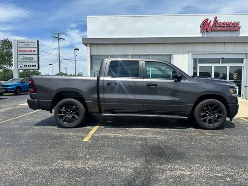 Used 2024 RAM 1500 Laramie AWD/4WD image 7