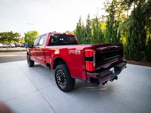 Used 2026 Ford F250 Platinum AWD/4WD image 8