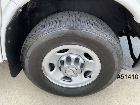 Used 2015 Chevrolet Express 3500 w/ School Bus Package image 18