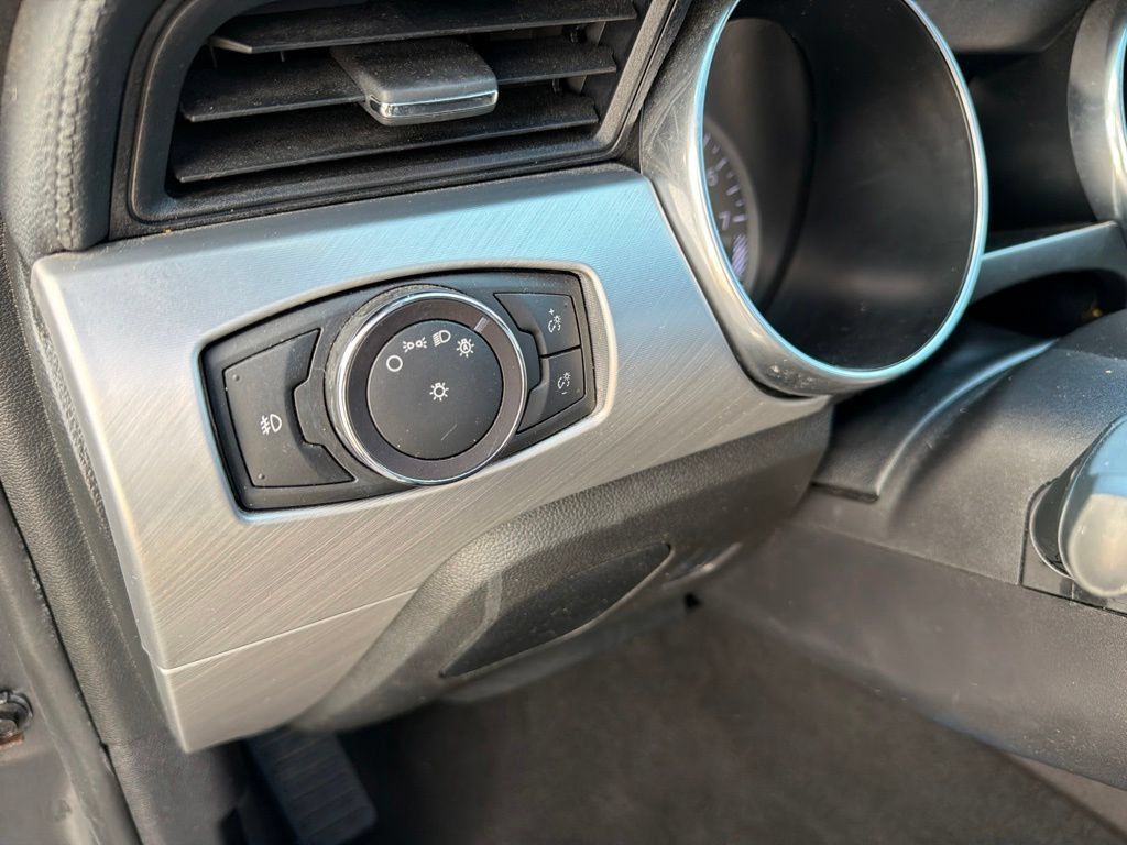 Used 2019 Ford Mustang GT Premium RWD image 29