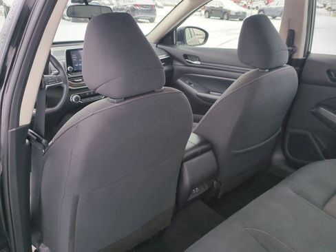 Used 2024 Nissan Altima 2.5 SV image 16