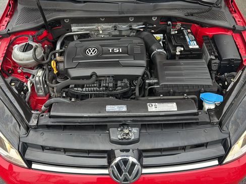 Used 2016 Volkswagen Golf Limited Edition image 24