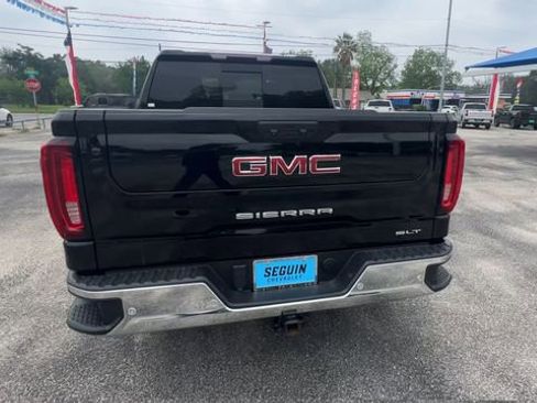 Used 2023 GMC Sierra 1500 SLT w/ SLT Premium Plus Package AWD/4WD image 7