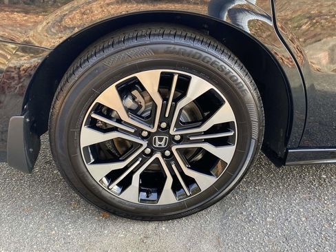 Certified 2025 Honda Odyssey Elite image 8