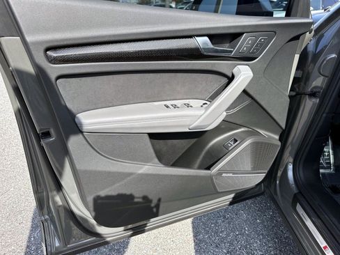 Used 2023 Audi SQ5 Premium Plus w/ Premium Plus Package image 17