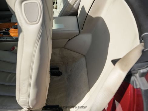 Used 2006 Cadillac XLR RWD image 31