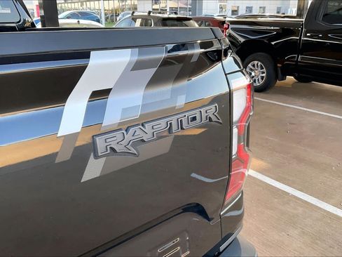 Used 2025 Ford Ranger Raptor AWD/4WD image 11