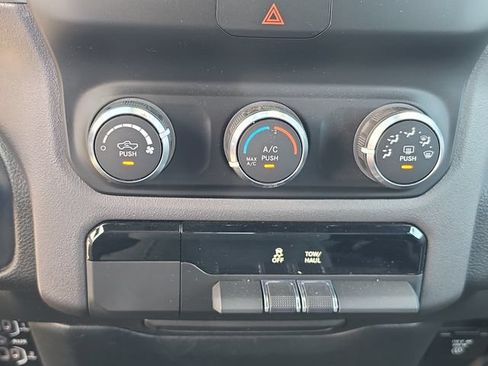 Used 2022 RAM 1500 Big Horn AWD/4WD image 25