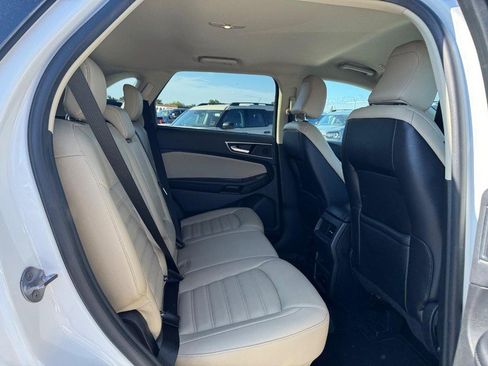 Used 2023 Ford Edge SEL w/ Convenience Package image 13
