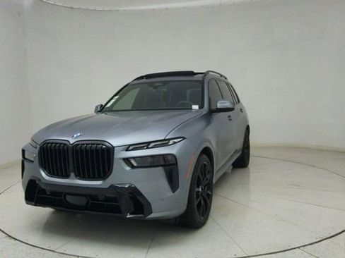 Used 2024 BMW X7 xDrive40i w/ M Sport Package image 70