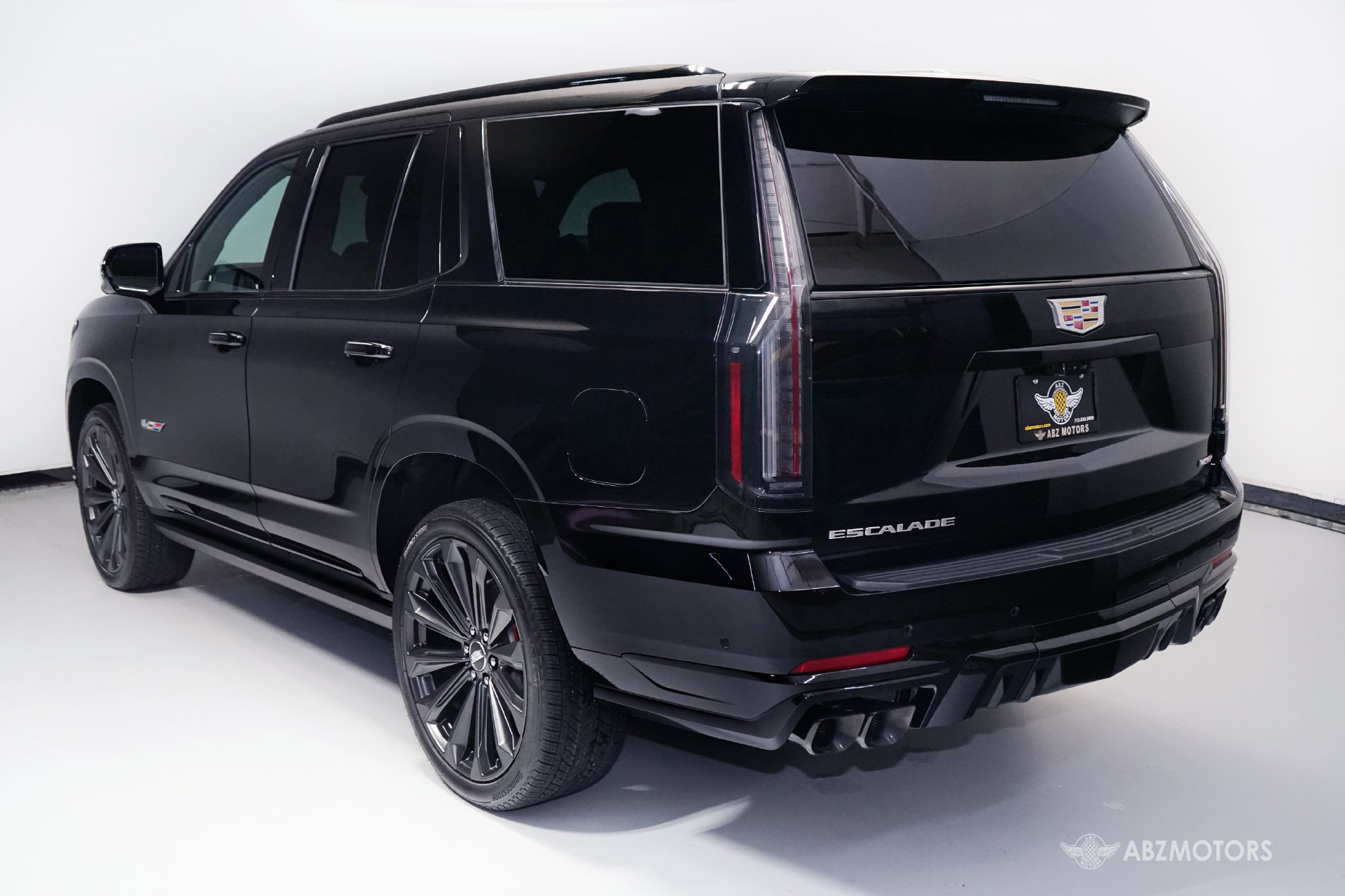 Used 2026 Cadillac Escalade V AWD/4WD image 7