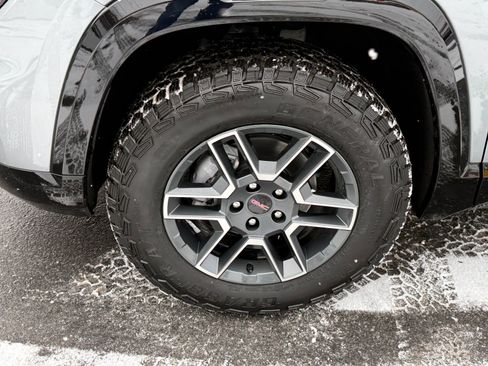 New 2026 GMC Terrain AT4 w/ Convenience Package III image 9