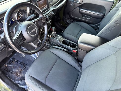 Used 2021 Jeep Wrangler Unlimited Sport image 4