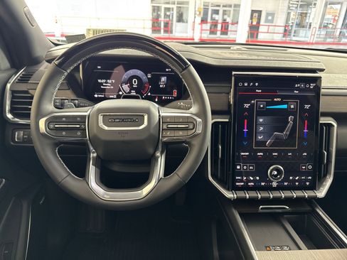 New 2026 GMC Acadia Denali w/ Super Cruise Package image 16