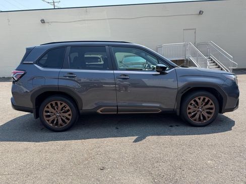 Used 2025 Subaru Forester Sport w/ Popular Package #1 AWD/4WD image 8