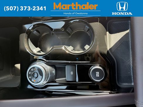Used 2026 Ford Explorer Platinum w/ LUX Leather Package AWD/4WD image 25
