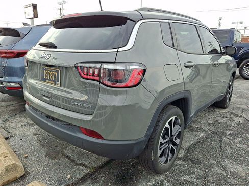 Used 2023 Jeep Compass Limited w/ Sun and Sound Group AWD/4WD image 4