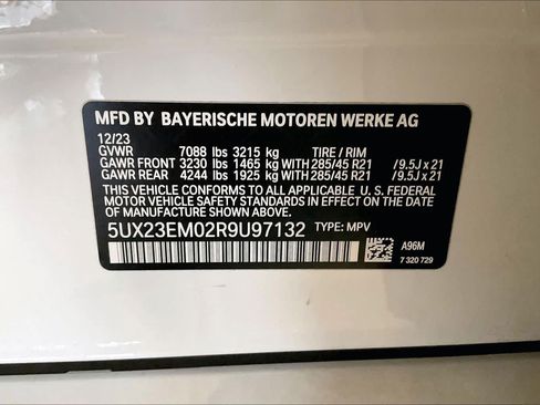 Used 2024 BMW X7 xDrive40i w/ M Sport Package AWD/4WD image 32