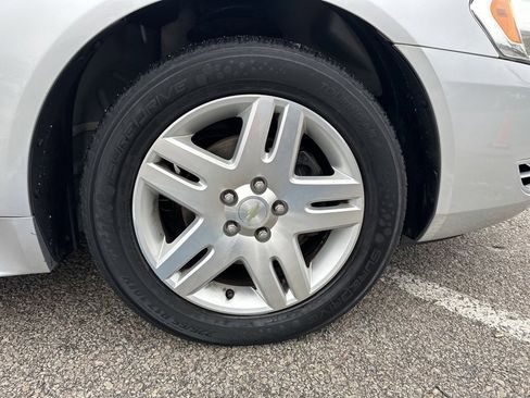 Used 2016 Chevrolet Impala LT image 39