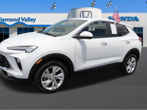 Used 2025 Buick Encore GX Preferred FWD image 3