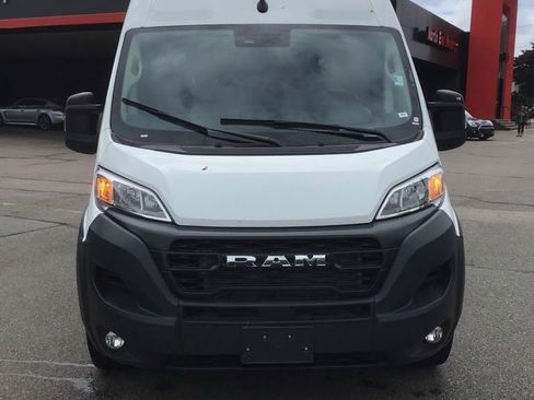 Used 2026 RAM ProMaster 2500 w/ Convenience Group FWD image 2