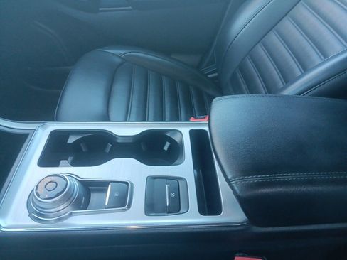 Used 2022 Ford Edge SEL image 29