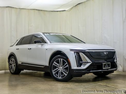 Certified 2024 Cadillac Lyriq Luxury AWD/4WD image 1