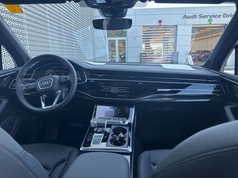Certified 2025 Audi Q7 3.0T Premium Plus image 13