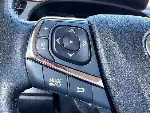 Used 2017 Toyota Avalon Limited w/ Carpet Mat Package FWD image 16