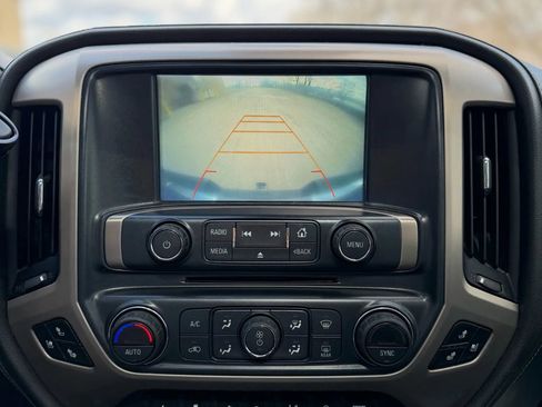 Used 2017 GMC Sierra 2500 Denali w/ Duramax Plus Package image 14