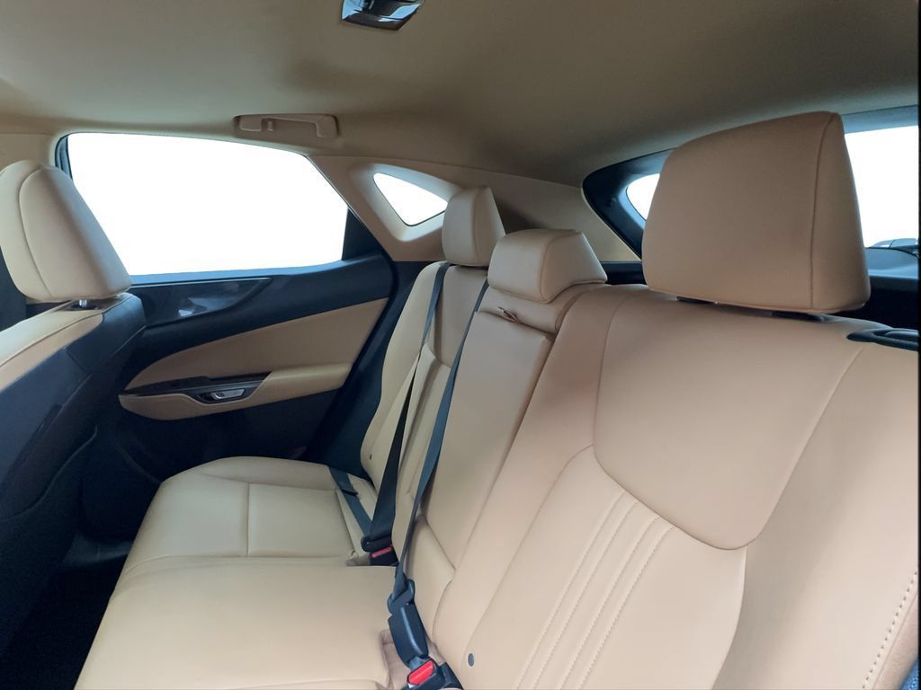 Used 2024 Lexus NX 250 FWD image 25