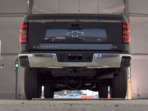 Used 2015 Chevrolet Silverado 2500 LTZ w/ LTZ Plus Package AWD/4WD image 5
