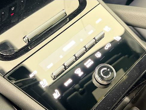 New 2026 Porsche Cayenne AWD/4WD image 18