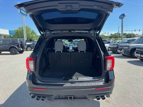 Used 2020 Ford Explorer ST w/ ST Street Pack AWD/4WD image 28