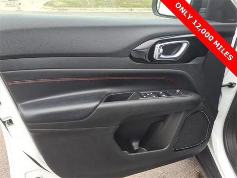 Certified 2022 Jeep Compass Trailhawk w/ Trailhawk Convenience Group image 8