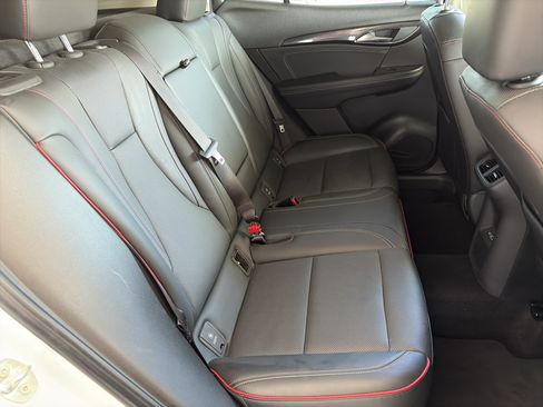 Used 2022 Buick Envision Essence w/ Technology Package II FWD image 11