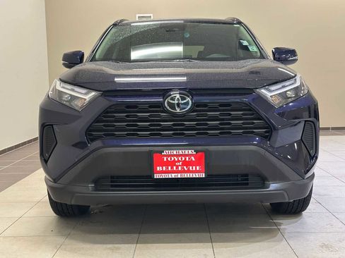 Used 2025 Toyota RAV4 XLE w/ Convenience Package image 8