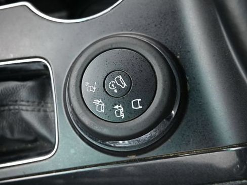 Used 2018 Ford Explorer XLT AWD/4WD image 20
