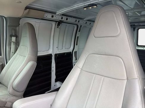 Used 2025 GMC Savana 2500 w/ Driver Convenience Package RWD image 11