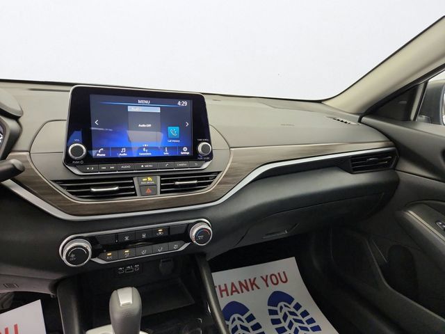 Used 2024 Nissan Altima 2.5 SV FWD image 17