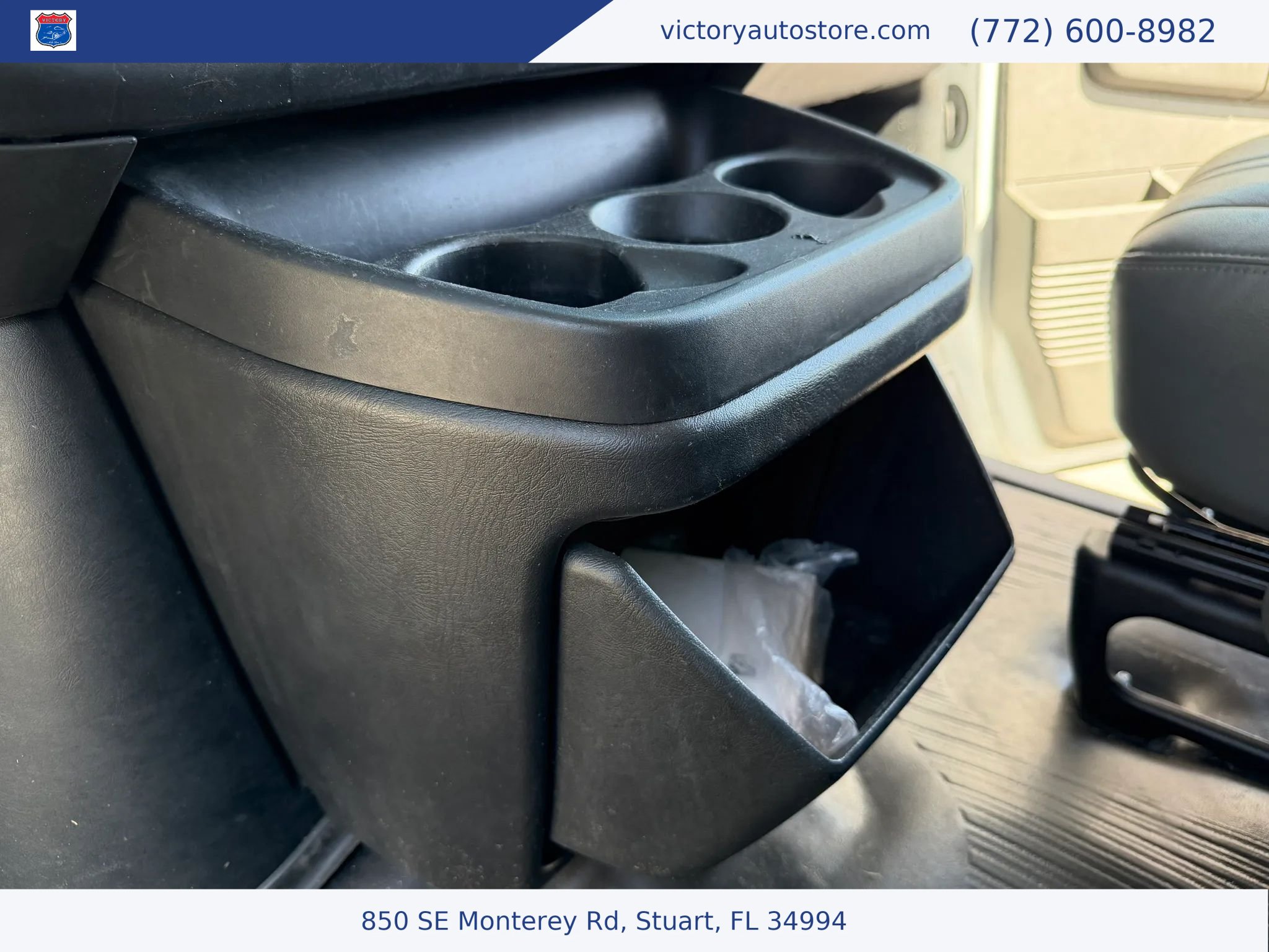 Used 2017 Chevrolet Express 2500 RWD image 30